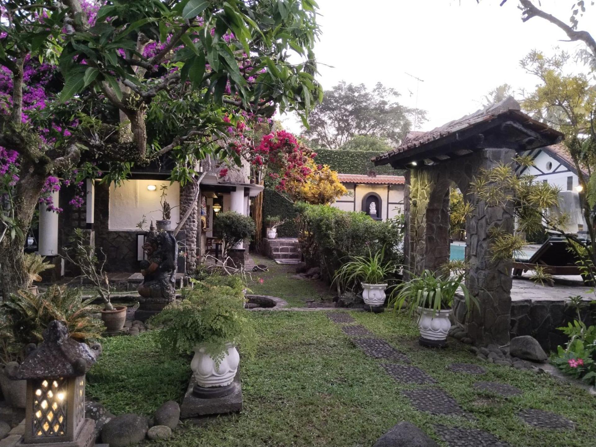 Adams Homestay Pangandaran Eksteriør bilde
